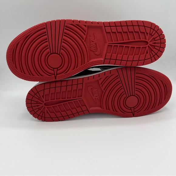 NWB Air Jordan 1 Mid GS Reverse Bred (2021) Sneakers - Picture 6 of 9